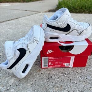 Nike Air Max SC - Toddler size 5c - black and white